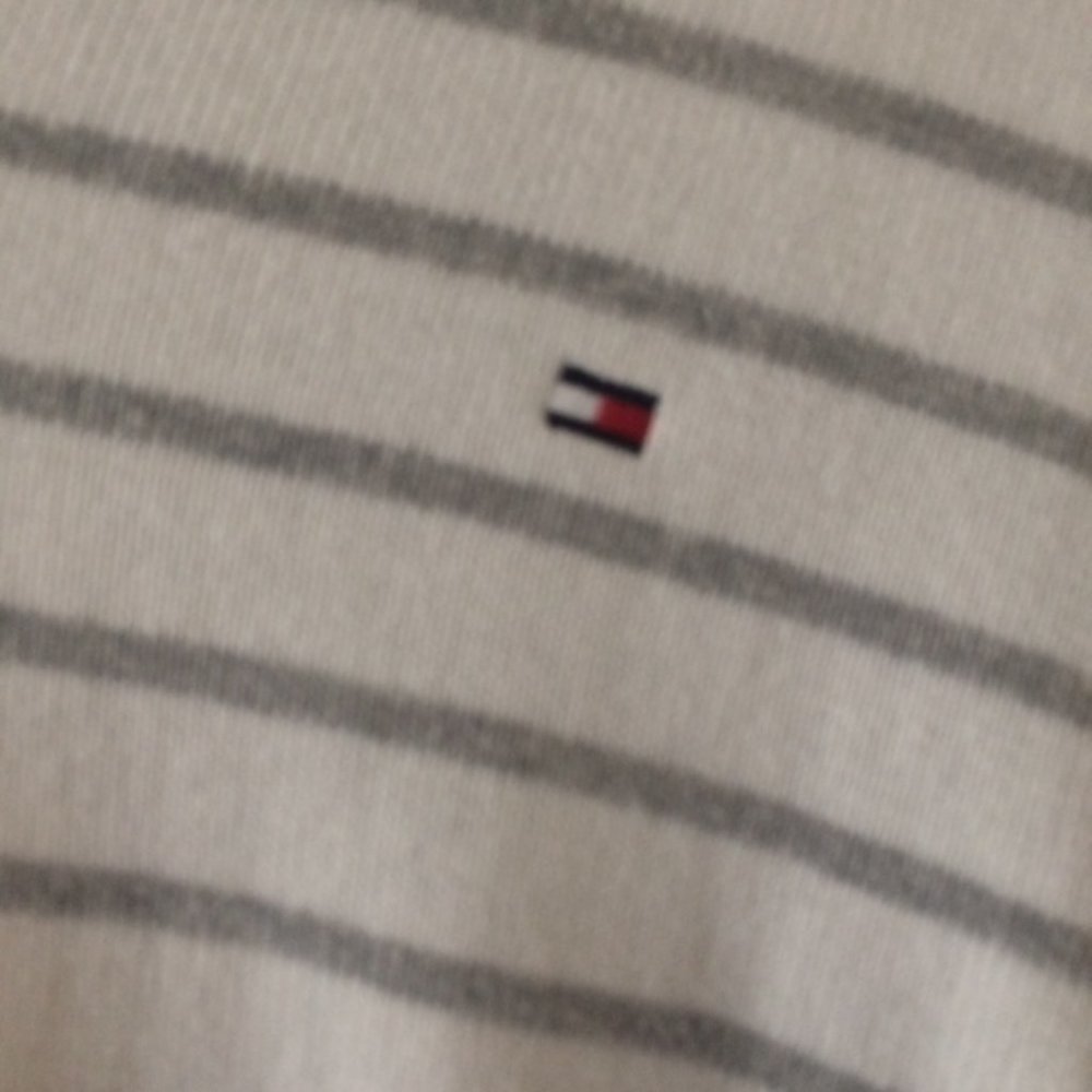 Tommy Hilfiger  Sweater - Picture 3 of 5